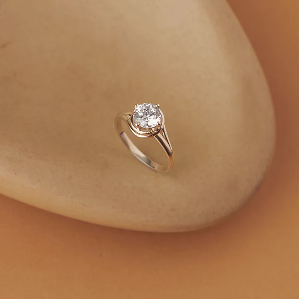 1.30 ct Solitaire Round Cut Spiral Setting Ring - Image 15